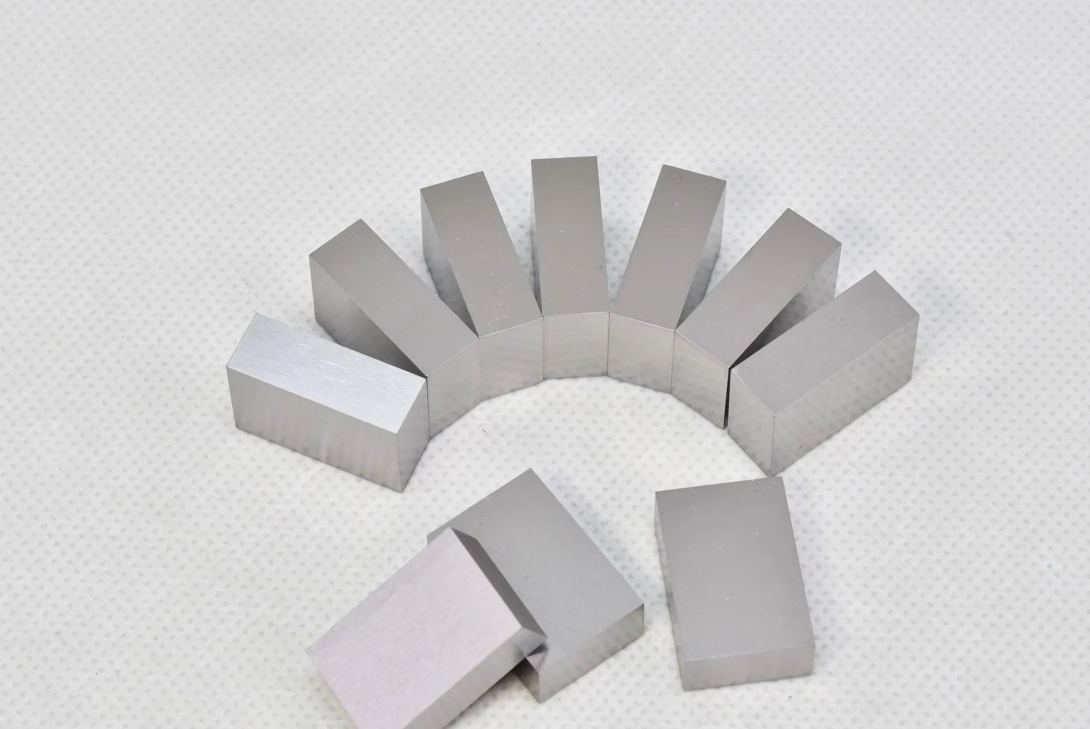 טונגסטאַן שווער צומיש WNiFe, WNiCu